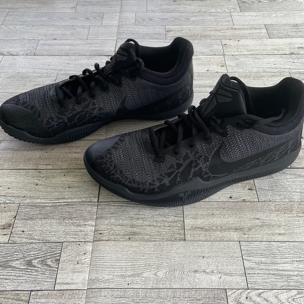 Kobe Bryant Sneakers Men’s Size 9 Black